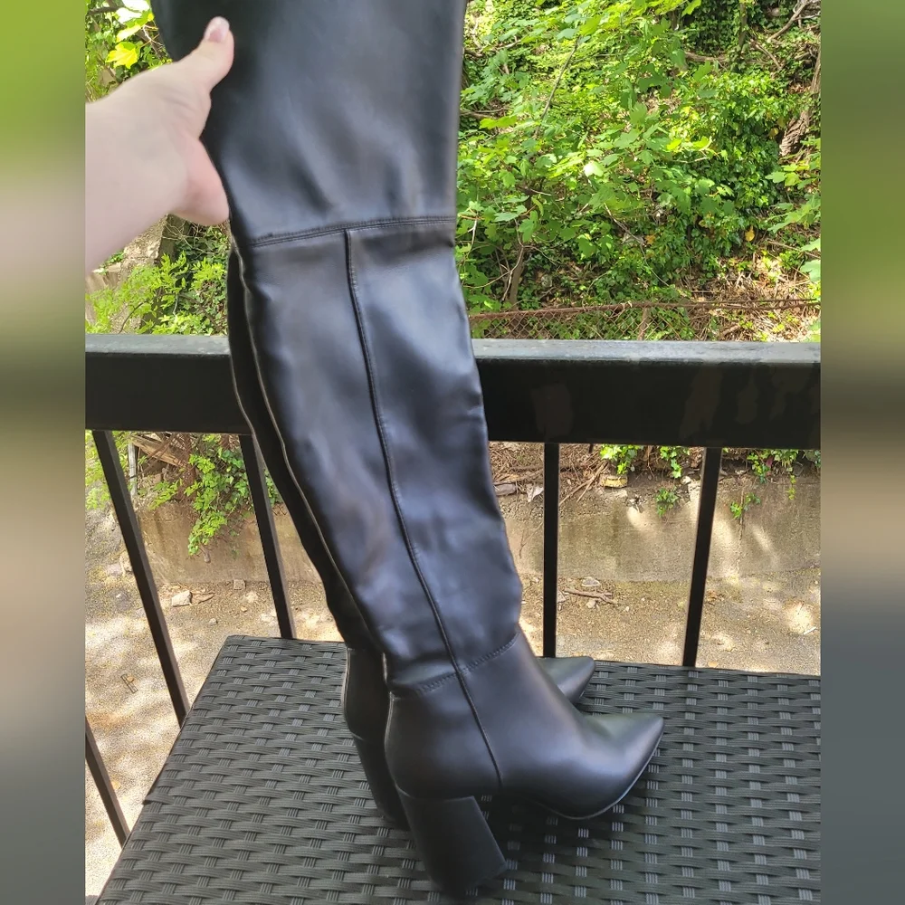 Charles by Charles David Over The Knee Viceroy Boots - Picture 7 of 7